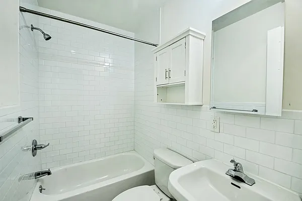 Rented by Bold New York | media 10