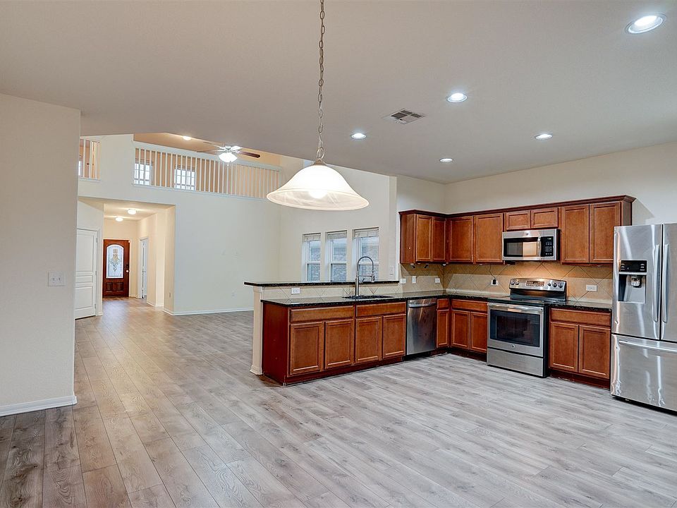 1st image of 13421 Henneman Dr