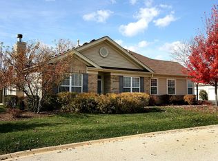 2274 Meadowcroft Ln, Grayslake, IL 60030