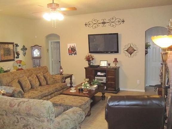 4th image of 4107 Double Oak Ct
