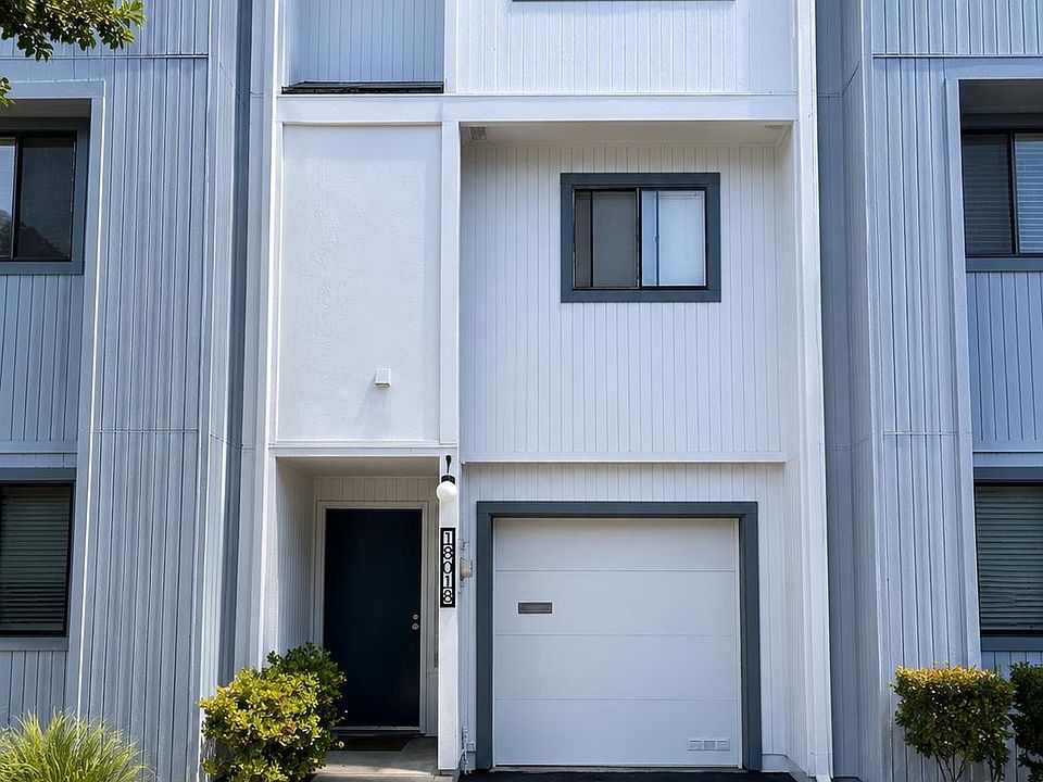 1st image of 18018 Castlewood Ct