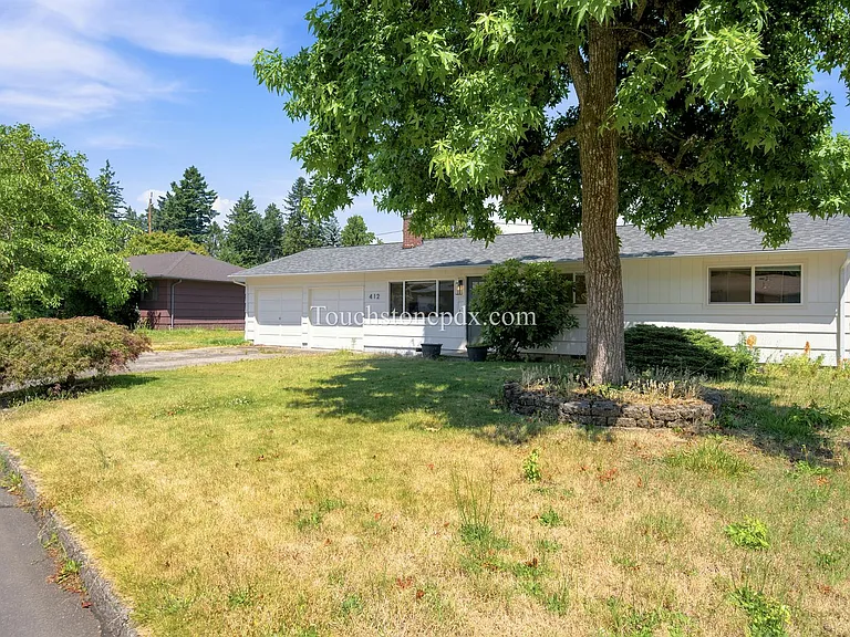 412 NE 167th Pl — Photo 3
