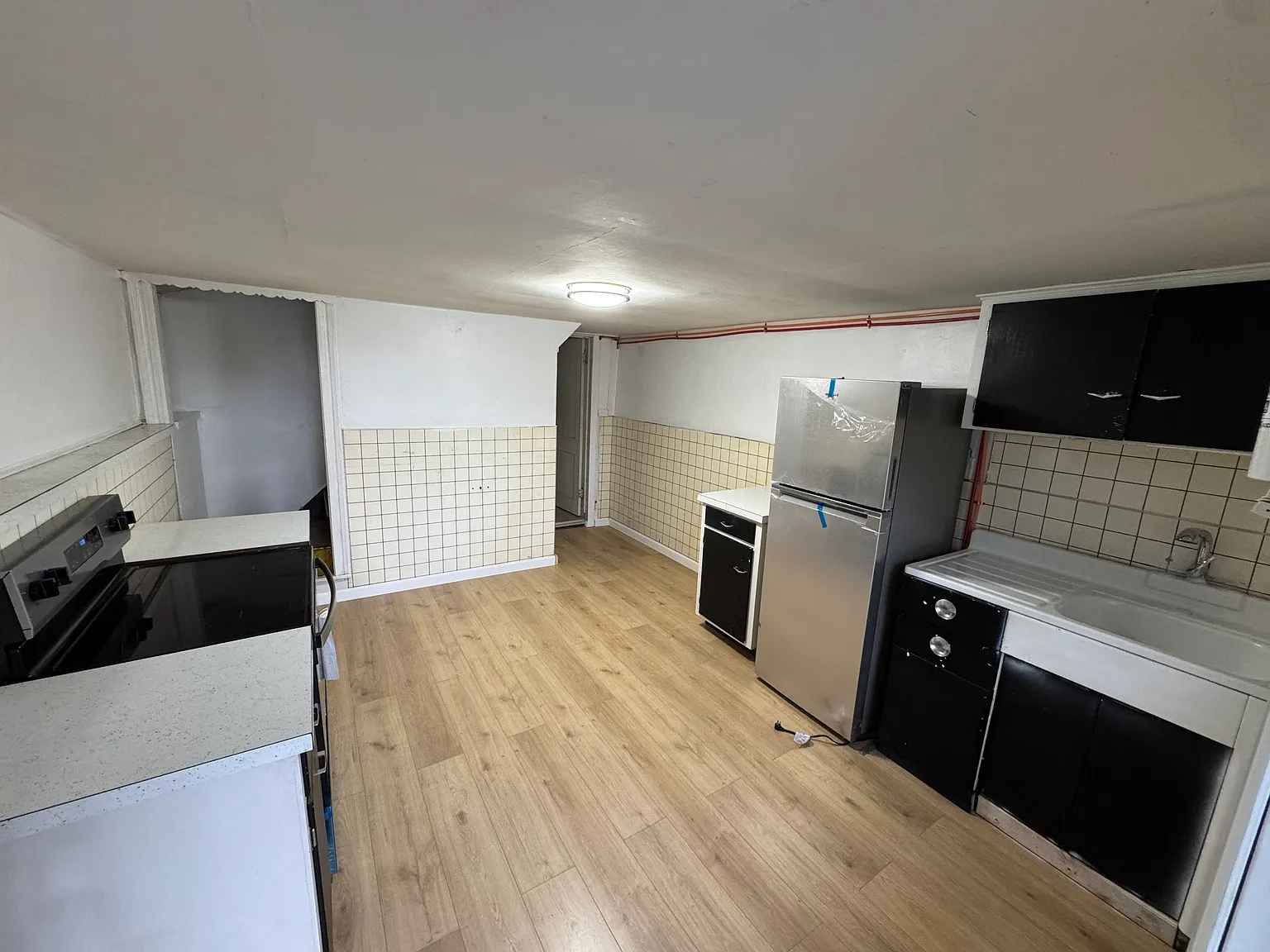 3 bed, 1400 sqft, $1,000 — Photo 2