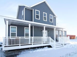 906 19th Ave NW, West Fargo, ND 58078