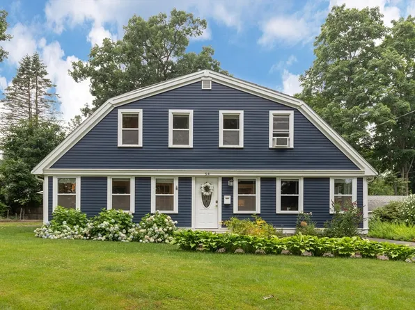 54 Highland Ave, Lynnfield, MA 01940