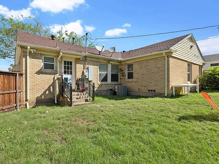 3417 Westcliff Rd S — Photo 15