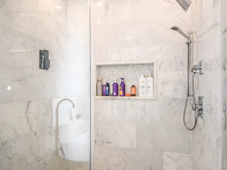 1368 Randolph St NW — Photo 4