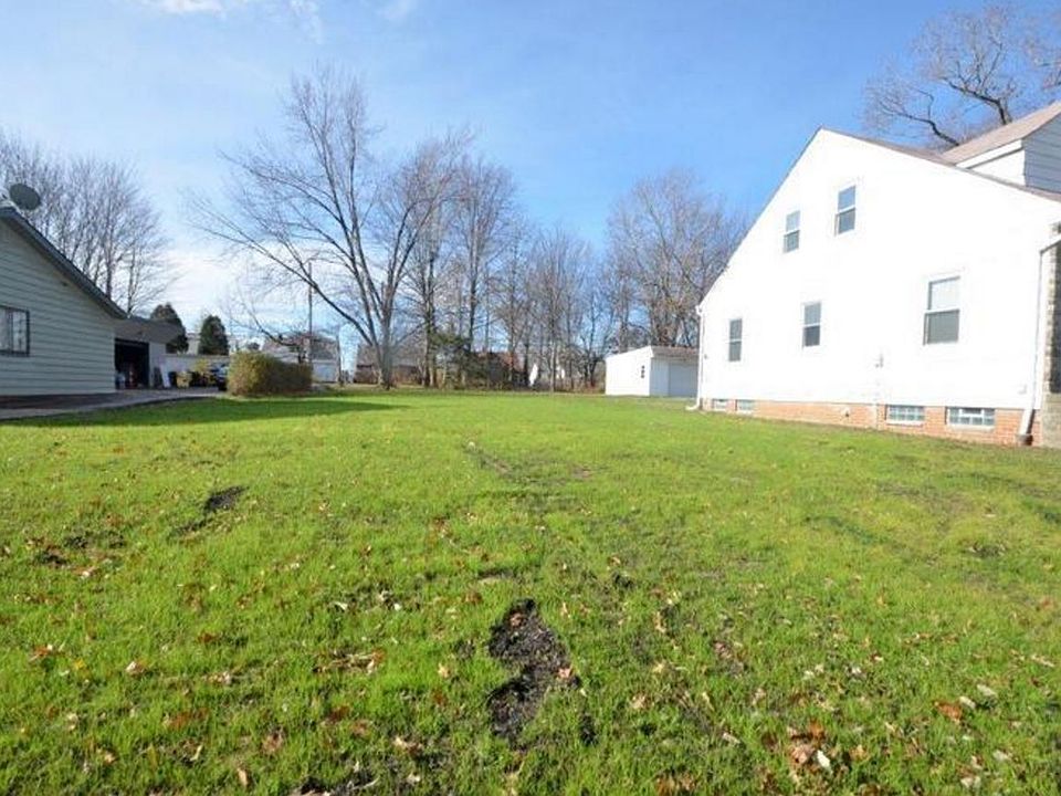 1st image of 1780 Beaconwood Ave