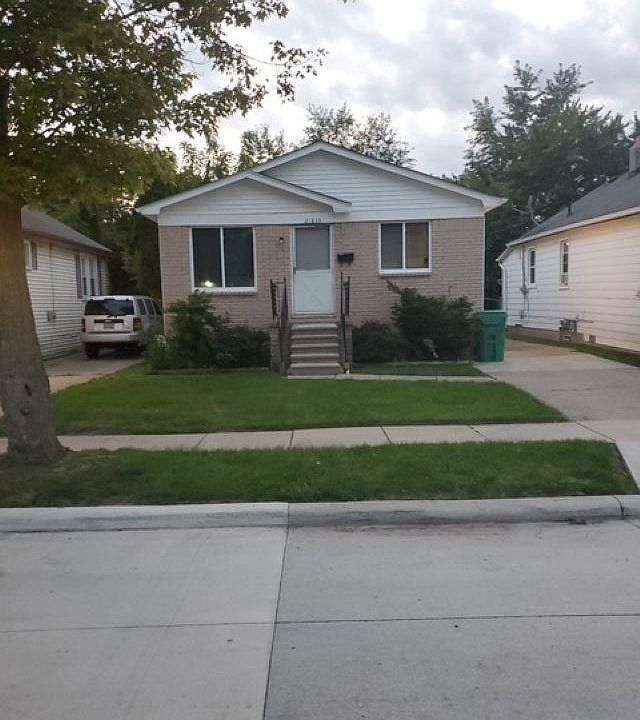 1st image of 21835 Nevada Ave