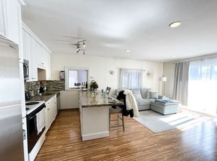 386 E 8th St APT 4, South Boston, MA 02127