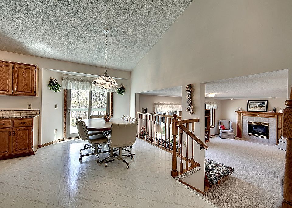 1st image of 27827 Bayshore Dr NW