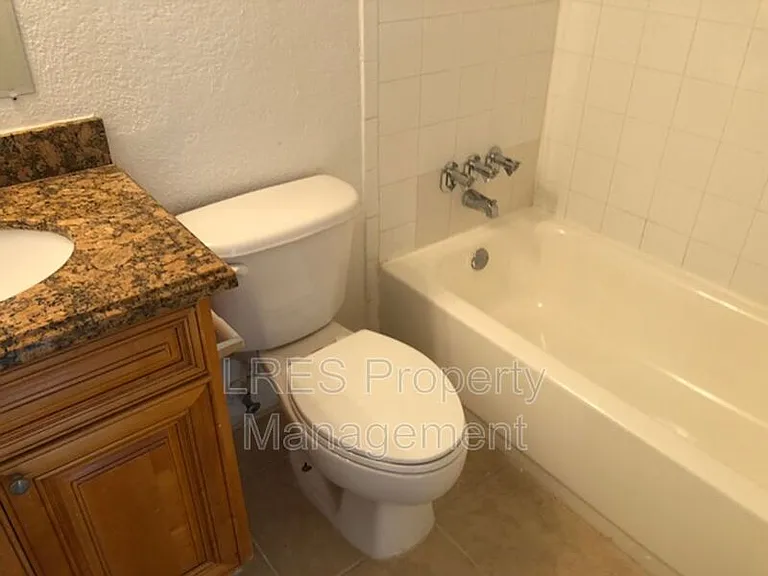 4725 S Texas Ave #A — Photo 14