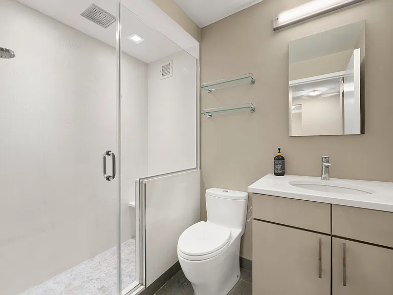 295 Greenwich St #5FN — Photo 9