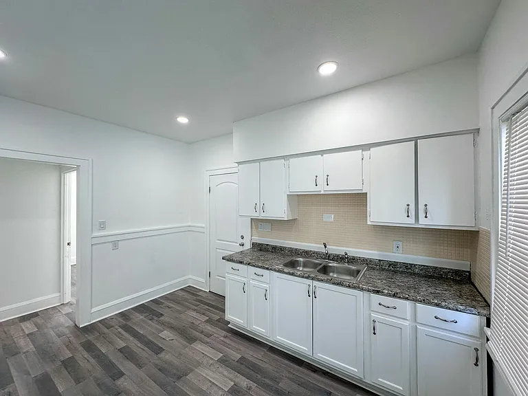 4582 Turney Rd #A — Photo 7