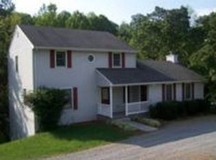 328 Lakeview Rd, Troutville, VA 24175