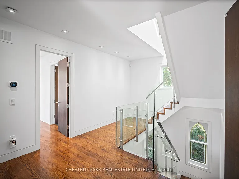 99 Crescent Rd — Photo 16
