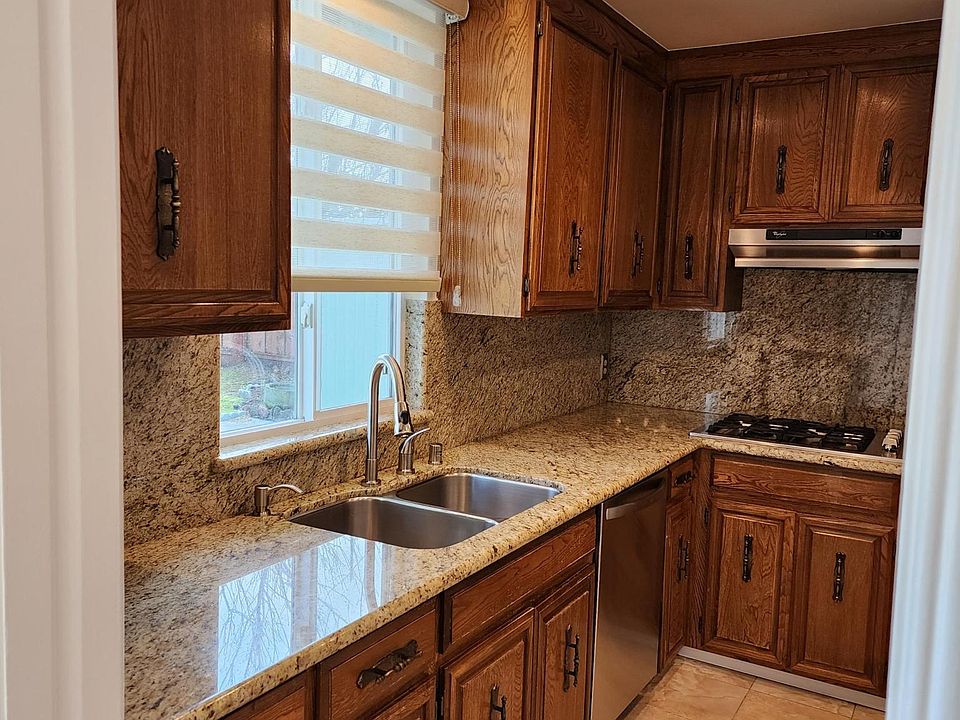 1st image of 190 Balboa Way