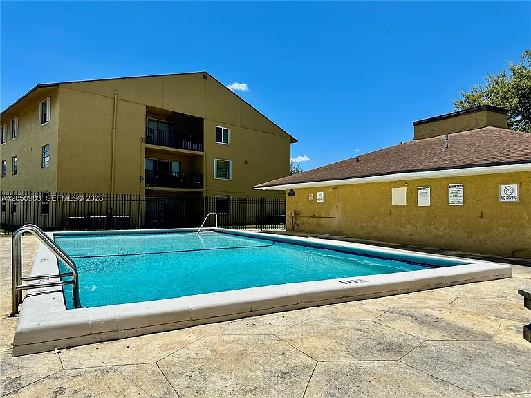15430 SW 82nd Ln #633 — Photo 24