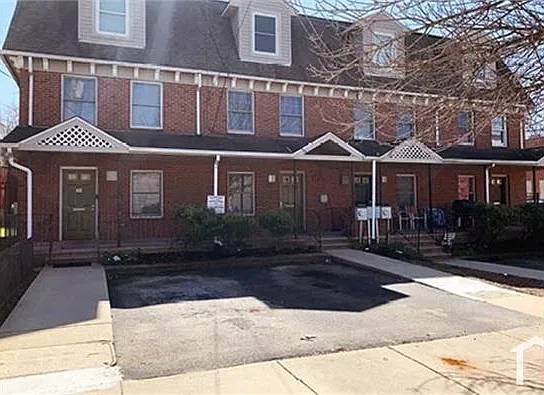 3 bed, $1,785 — Photo 4