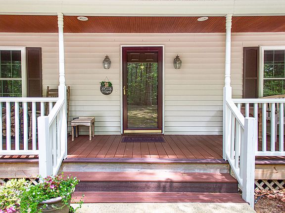 4th image of 3164 Saddlewood Pl