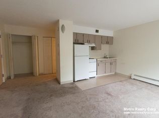 69 Centre St #1B, Brookline, MA 02446