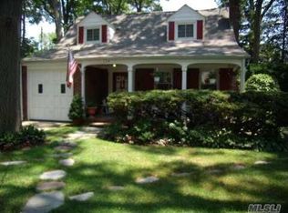 124 Connecticut Ave, Freeport, NY 11520