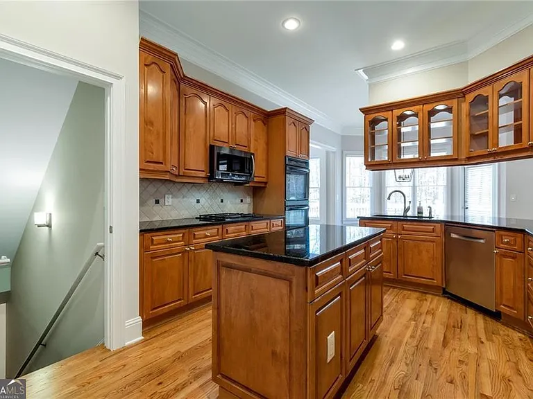 115 Wolf Willow Ct — Photo 15