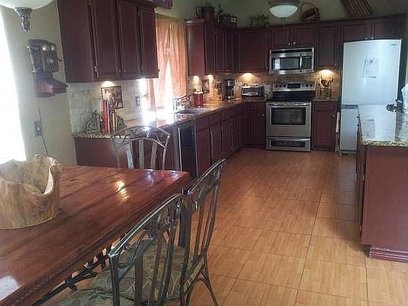 3rd image of 3411 Canyon View Ct