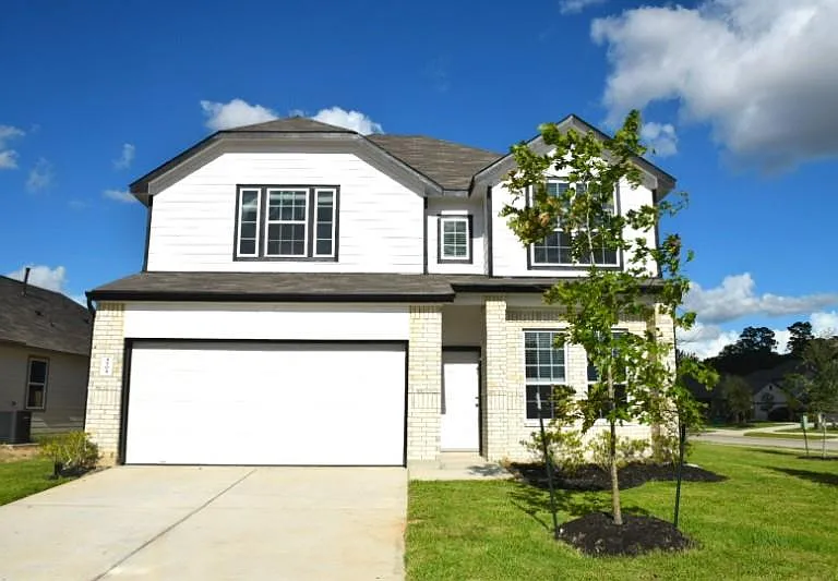 4504 Danielle Gardens Ln — Photo 2