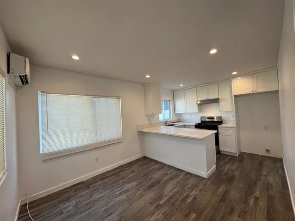 9708 Wilmington Ave. - 9708.75, 9708 3/4 Wilmington Ave, Los Angeles, CA 90002