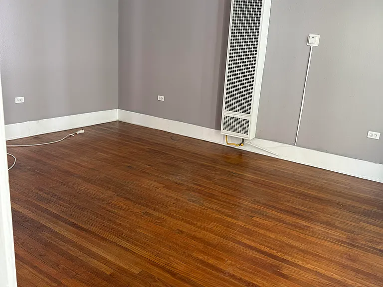 849-851 N Newport Ave #851-1/2 — Photo 8