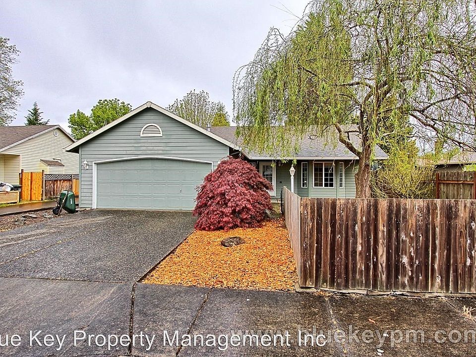 2nd image of 1492 SW 207th Ter