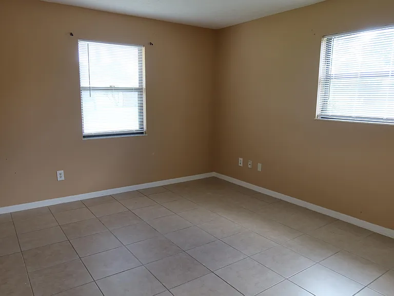 601 SE Polynesian Ave — Photo 26