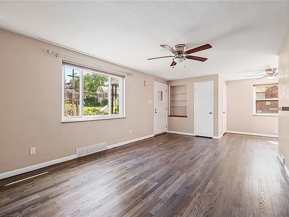 3rd image of 1059 Connor Rd