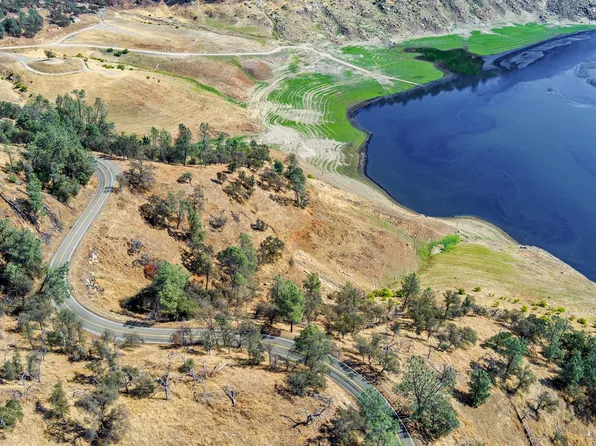12345 Trimmer Spgs, Sanger, CA 93657