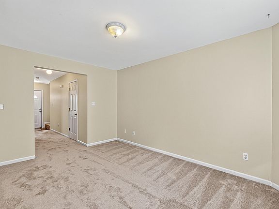 4th image of 128 Anna St