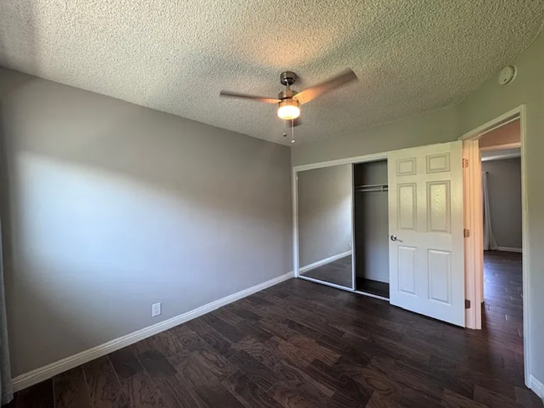 547 Cherry Ave — Photo 9