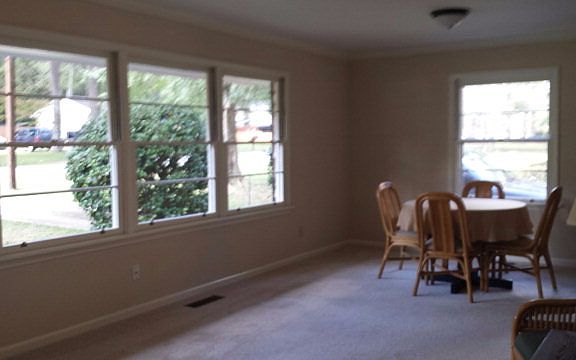 4th image of 2577 Delano Dr