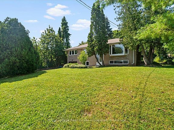 2nd image of 132 Vista Blvd