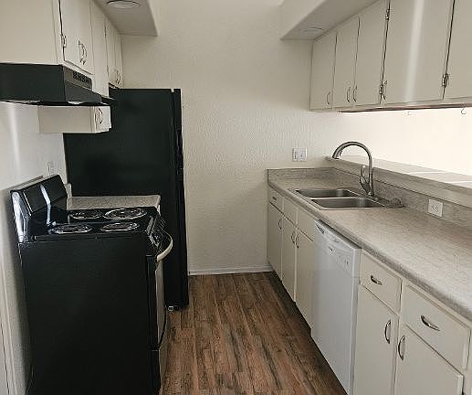 4th image of 28 Pineridge Ct APT E