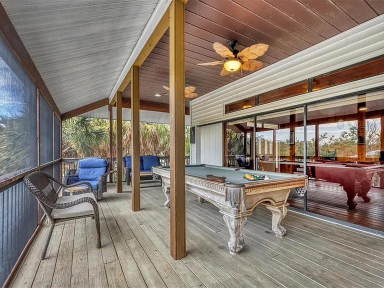 51 Palm Dr — Photo 30