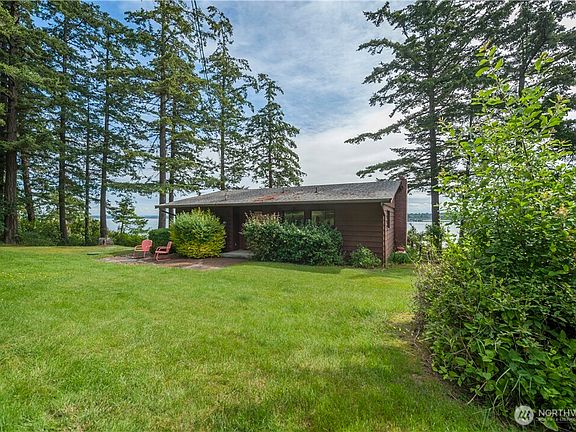 3rd image of 2351 N Nugent Road