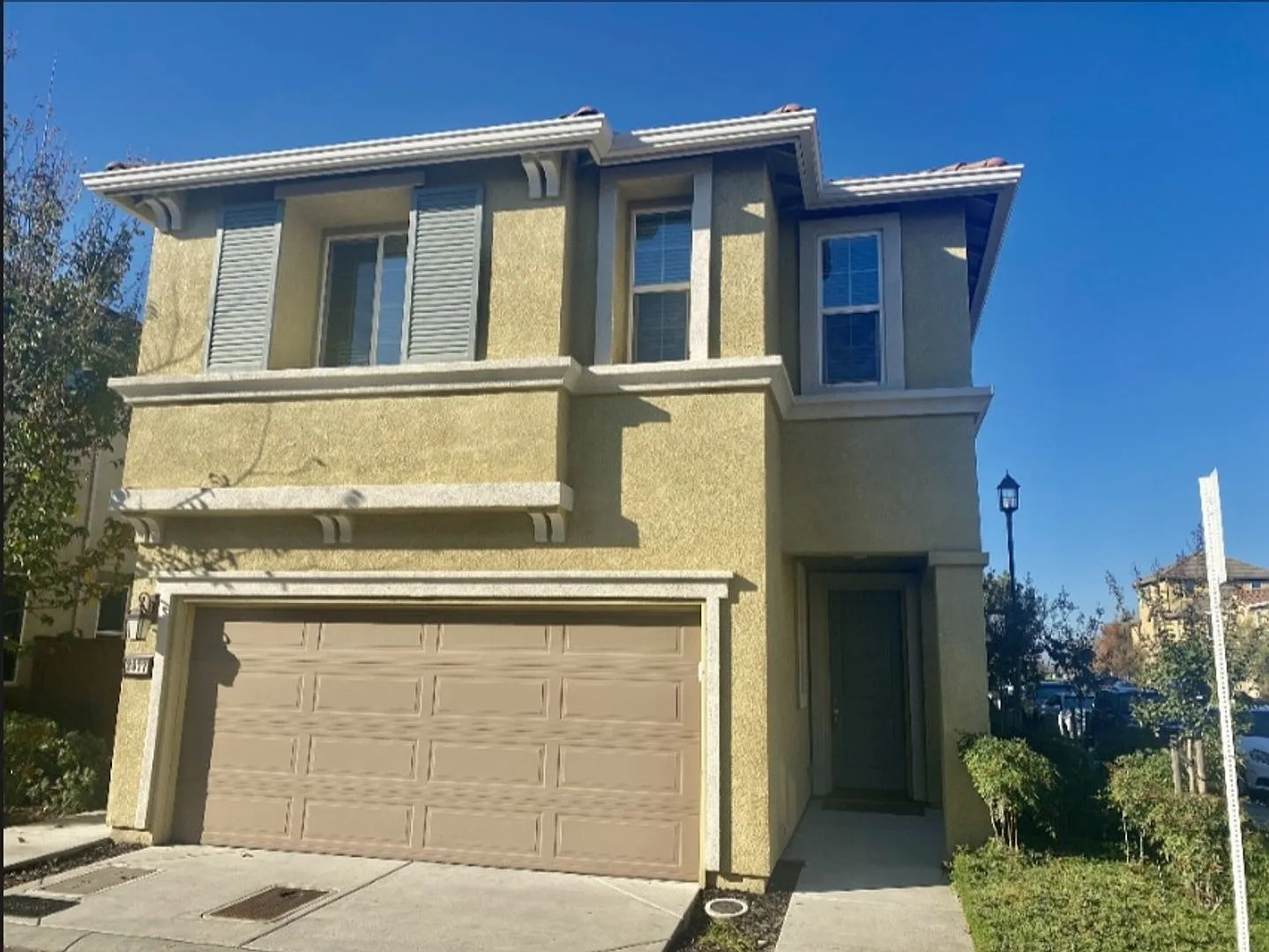 2077 Camino Real Way photo 1