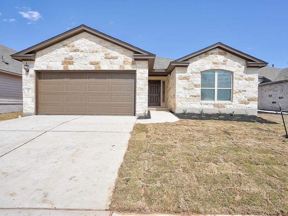 1st image of 137 Goldfinch Dr