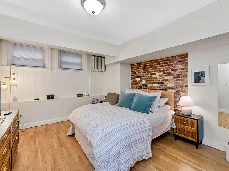 21 Chauncy St #3B — Photo 5