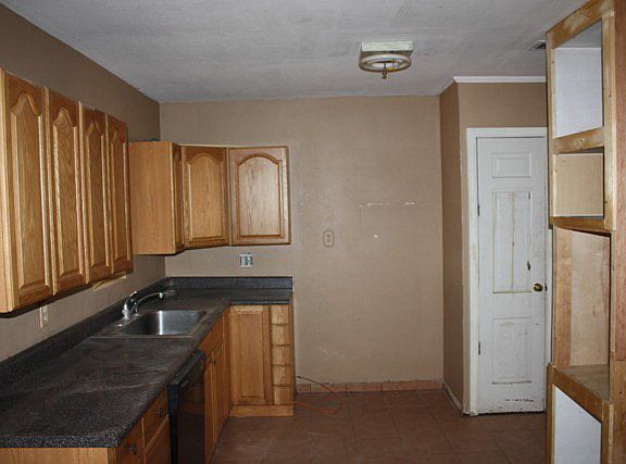 5th image of 6813 Ector Ave