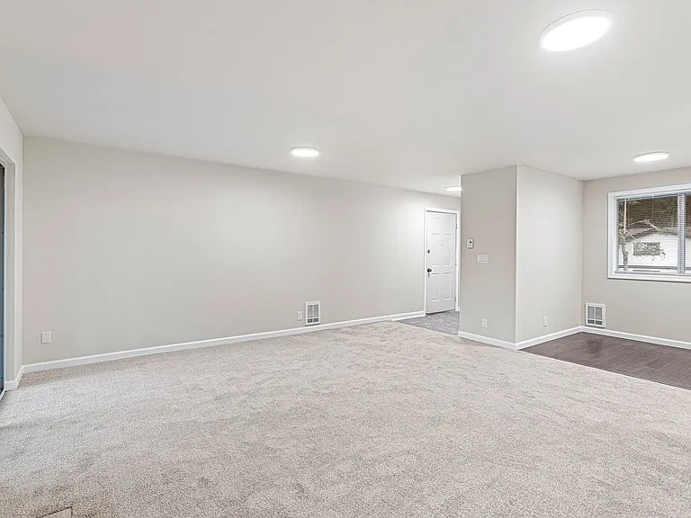 North Forest Apartments — Photo 12