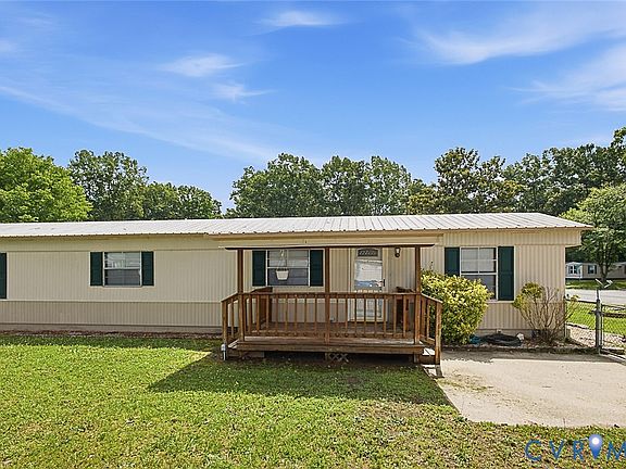 3rd image of 2302 Swift Bluff Dr