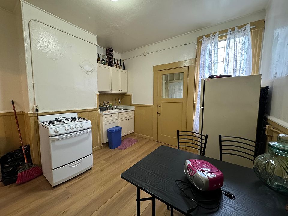 1st image of 571 Natoma St #571