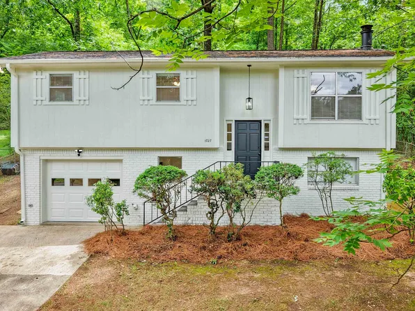 1727 Old Columbiana Rd, Vestavia Hills, AL 35216